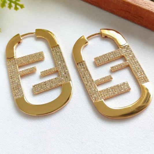 Oval Earring with 18 gold plated zirconia