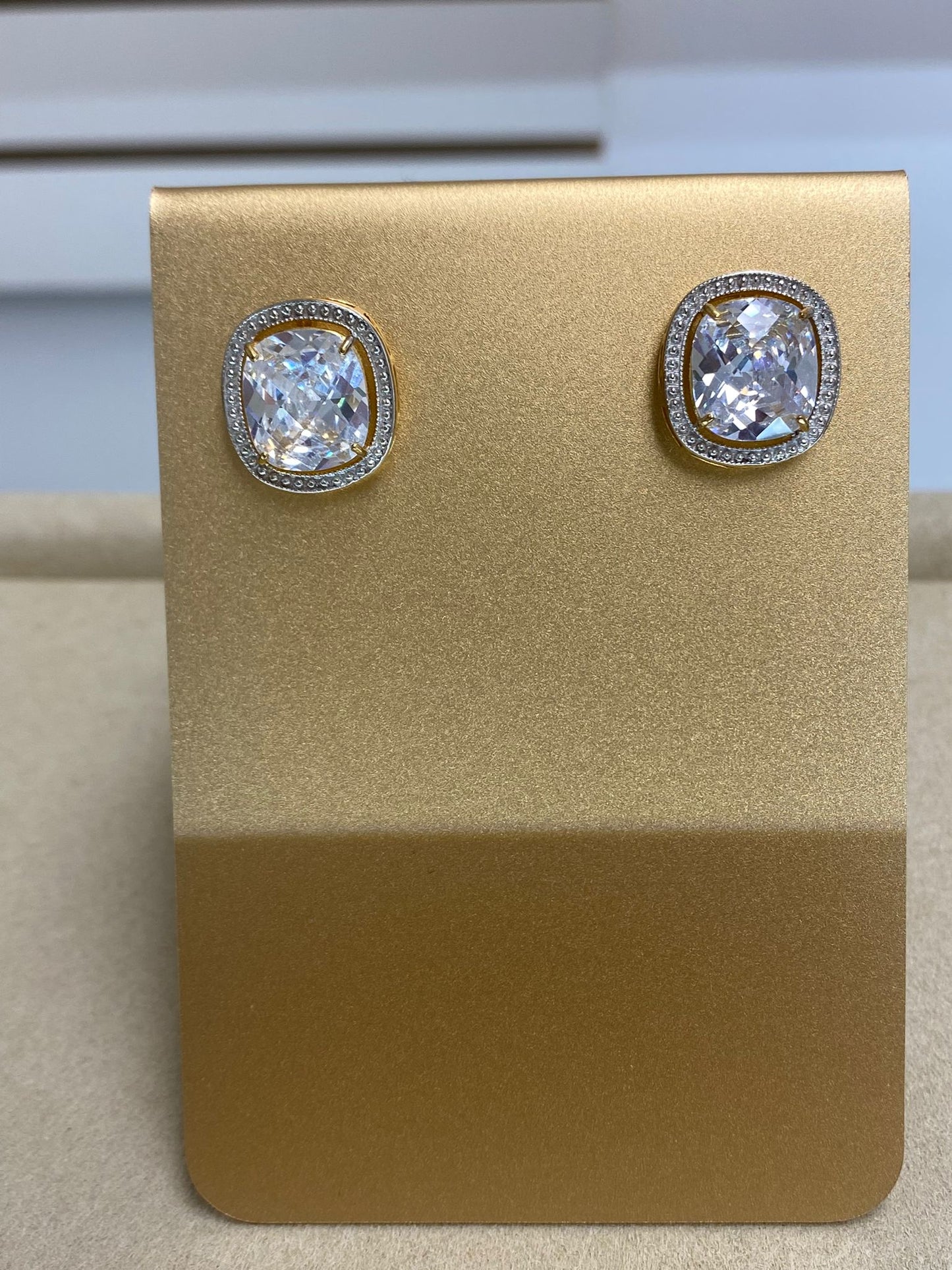 Zirconia Front Earring with Stone